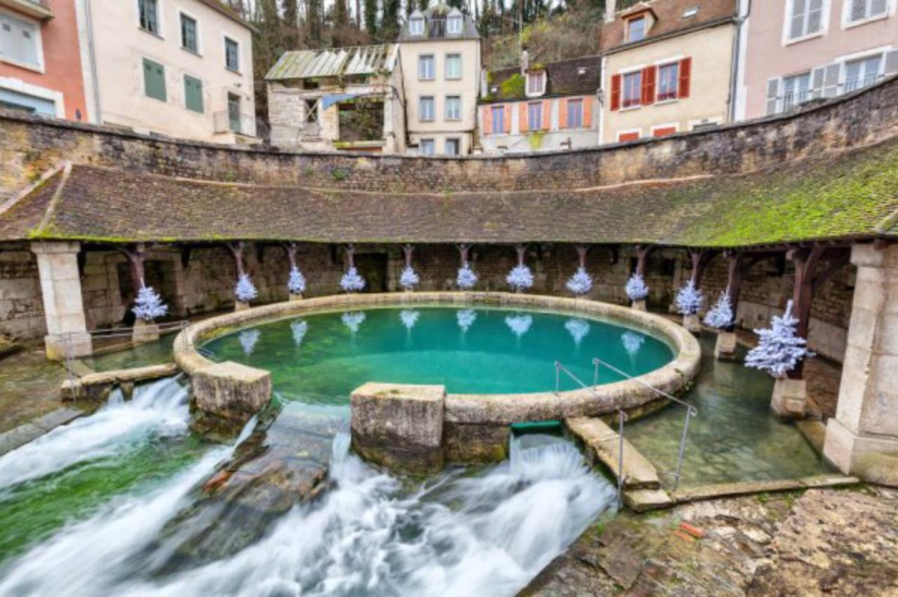 Appartement Spacieux Et Lumineux Au Centre Ville トネール エクステリア 写真